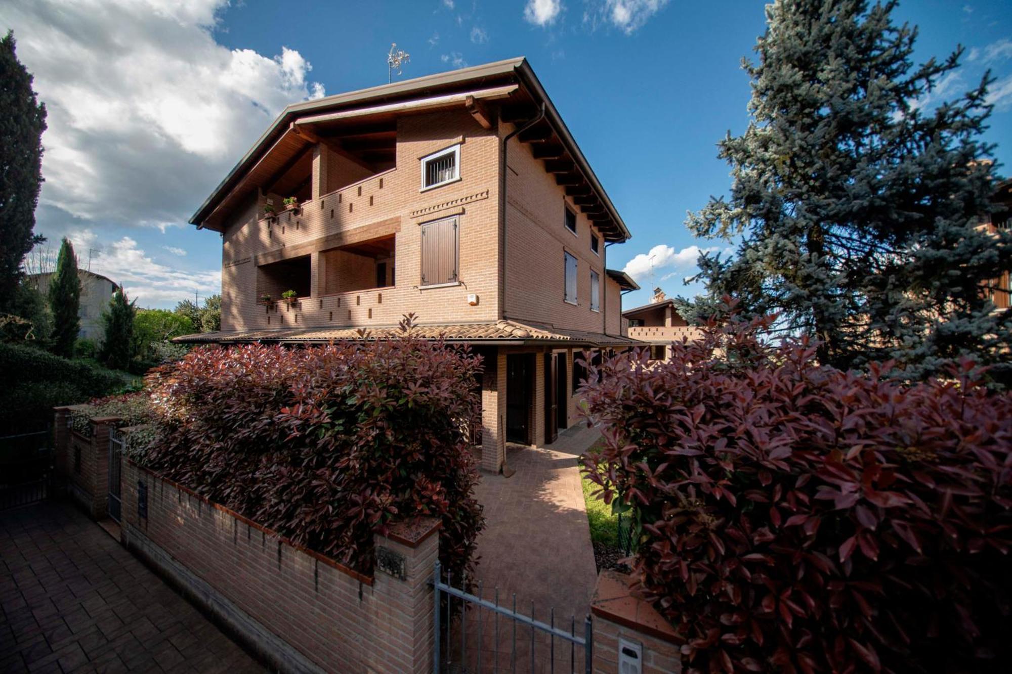 Casalgrande Jacuzzi Apartment In Italian Villa, Wi-Fi & Garden Sassuolo - Maranello מראה חיצוני תמונה