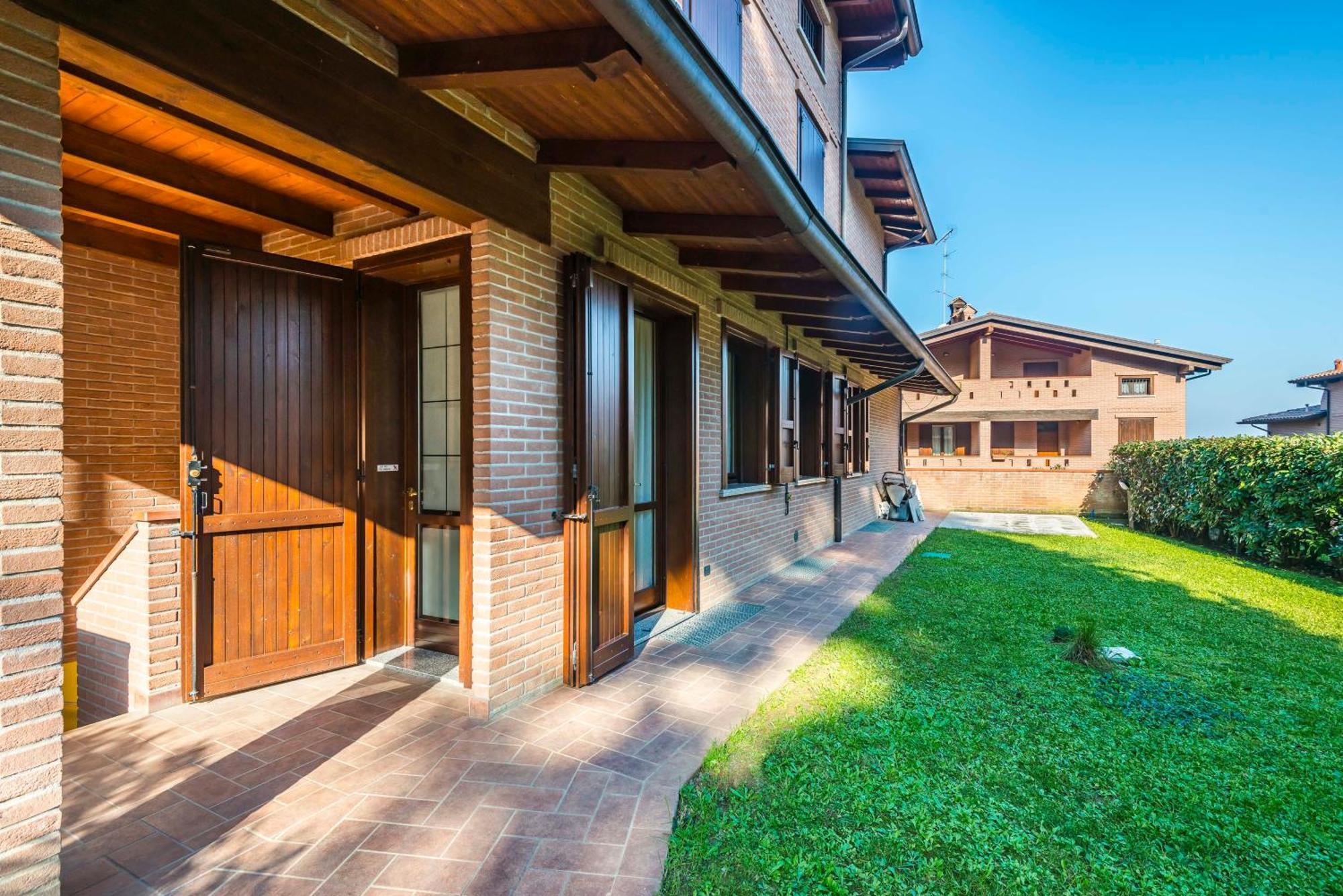 Casalgrande Jacuzzi Apartment In Italian Villa, Wi-Fi & Garden Sassuolo - Maranello מראה חיצוני תמונה